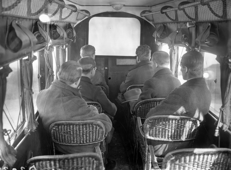 Illustration for article titled Was This The First In-Flight Movie?
